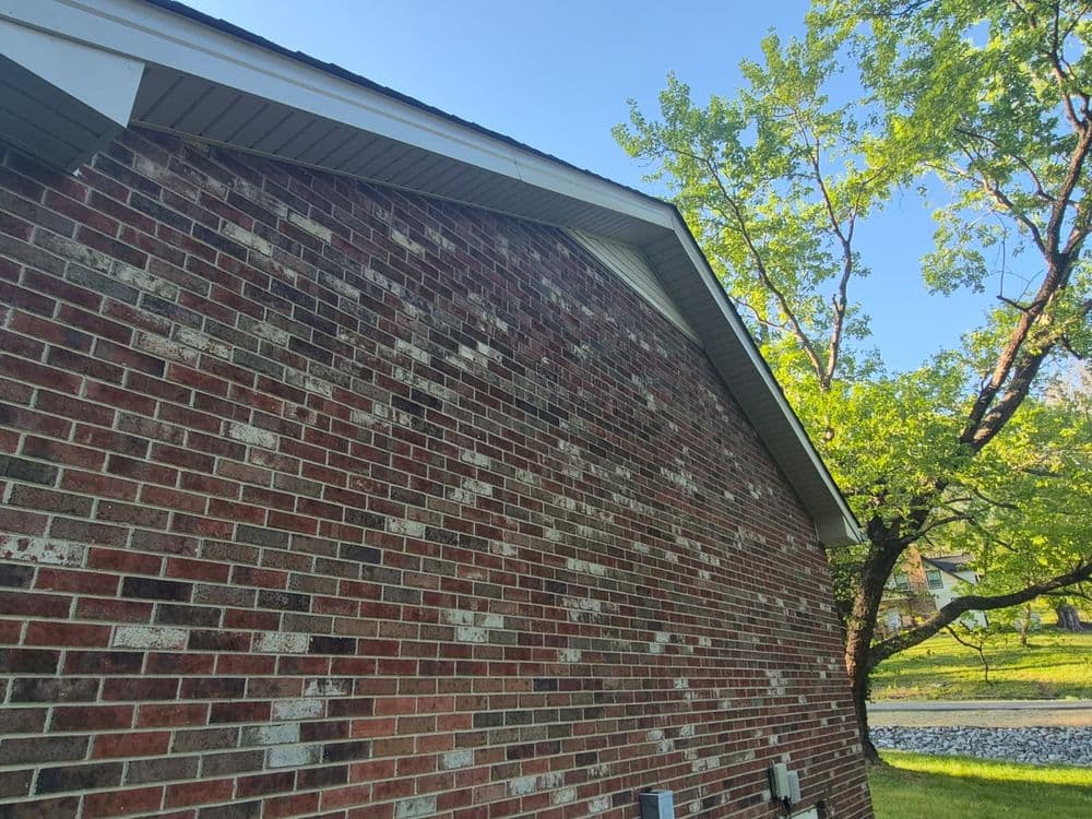 Gutter Replacement Done Right on a Memphis Brick Home