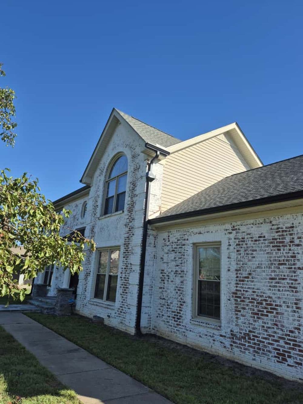 Gallery photos for Full Roof Replacement on a Large Cordova Home: Image #5