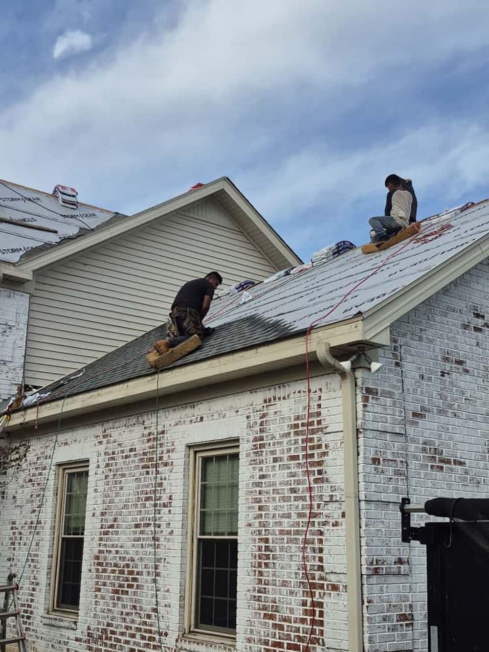 Gallery photos for Full Roof Replacement on a Large Cordova Home: Image #3