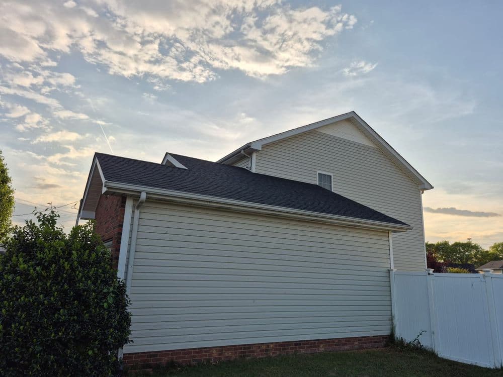 Gallery photos for Full Roof Replacement With GAF Timberline HDZ Shingles in Clarksville, TN: Image #10