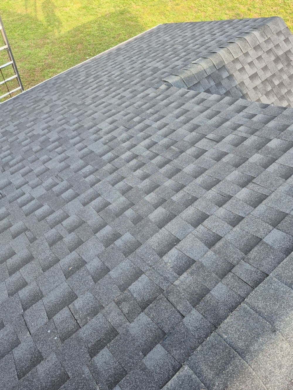 Full Roof Replacement With GAF Timberline HDZ Shingles in Clarksville, TN