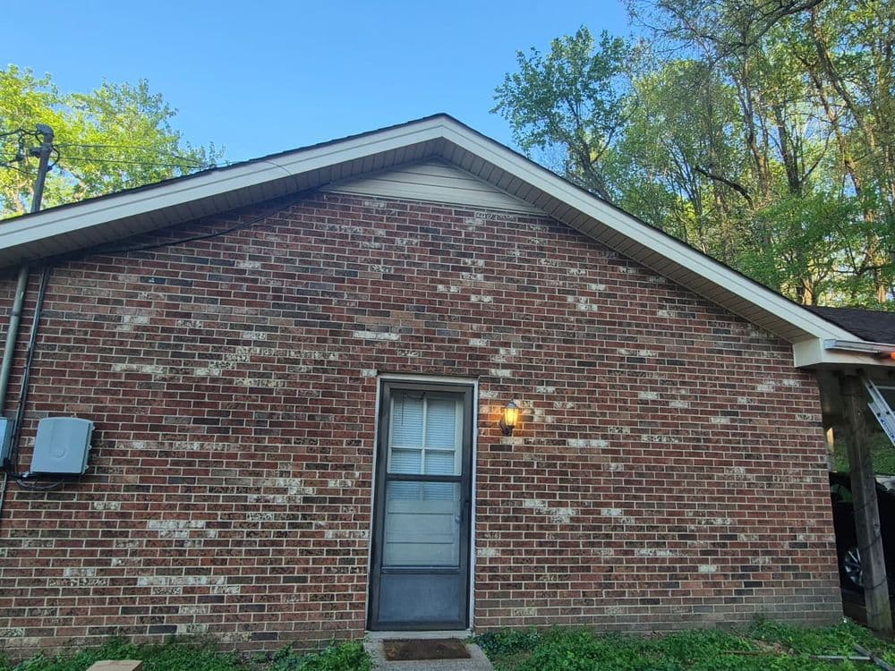 Gallery photos for Gutter Replacement Done Right on a Memphis Brick Home: Image #9